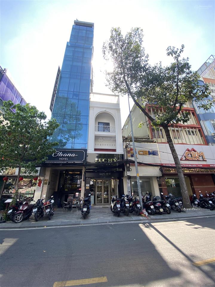 Hấp dẫn nhất quận 1 mt cô bắc quận 1 dt 4x11m nở hậu 6,7m 55m2 đất, 3 tầng kiên cố, giá 24,1 tỷ