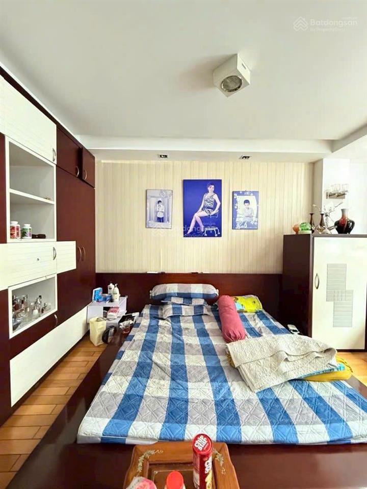 Ngang 5,5m, 60m2 đất, 4 tầng 4pn  hxh ngay tô hiến thành, quận 10. giá chỉ 9 tỷ