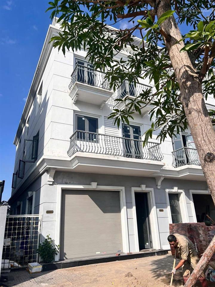 Bán căn shophouse rộng nhất vincom cẩm phả  quảng ninh