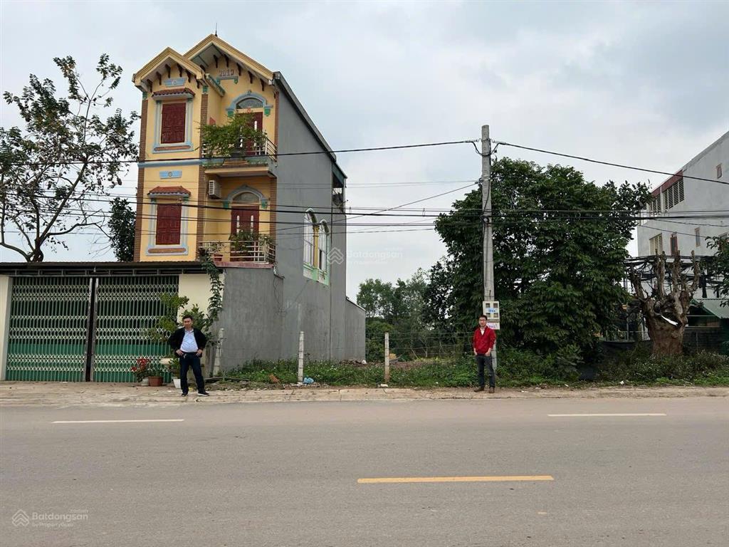 Bán 303m2 đất mặt đường quốc lộ 279, thị trấn chũ, lục ngạn, bắc giang