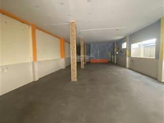 Cho thuê nhà mặt tiền đường tạ uyên, mặt tiền 8.2m  100 triệu/tháng