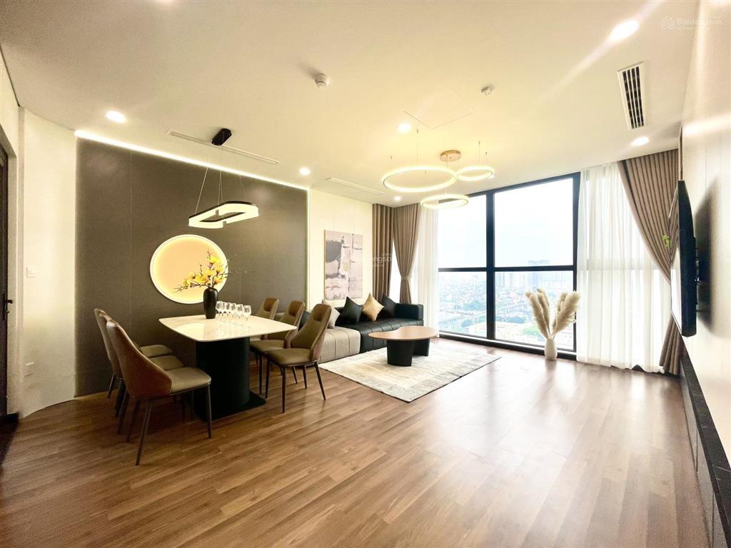 Cho thuê căn góc 3pn đủ đồ tại chung cư mipec rubik 360, giá thuê 24tr/th.  0355 965 ***