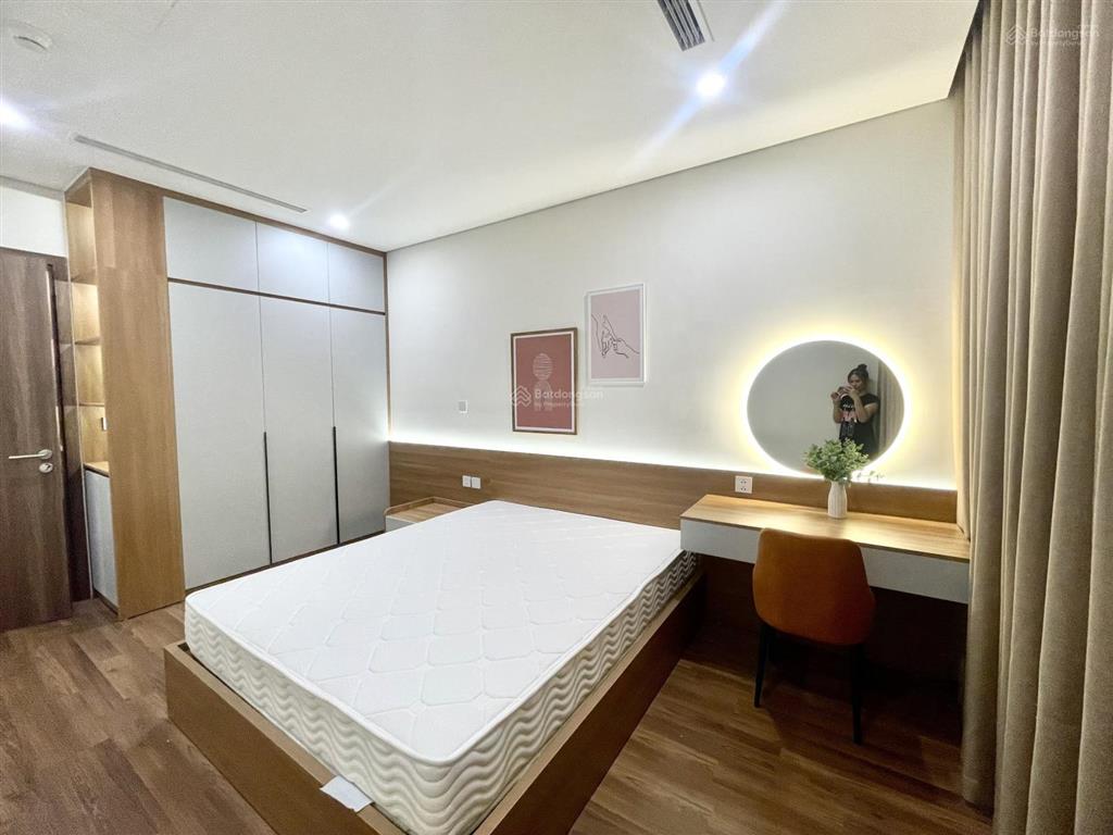 Cho thuê căn góc 3pn đủ đồ tại chung cư mipec rubik 360, giá thuê 24tr/th.  0355 965 ***