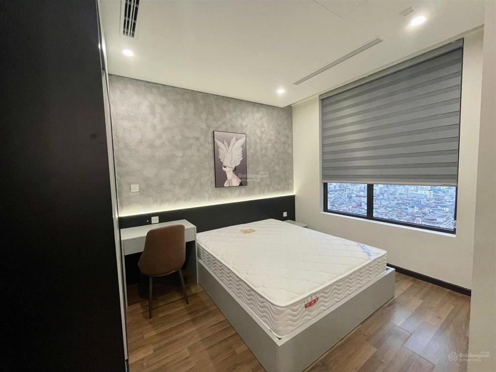 Hot cho thuê căn hộ 2pn tại chung cư mipec rubik xuân thủy, giá chỉ 16tr/th.  em 0355 965 ***