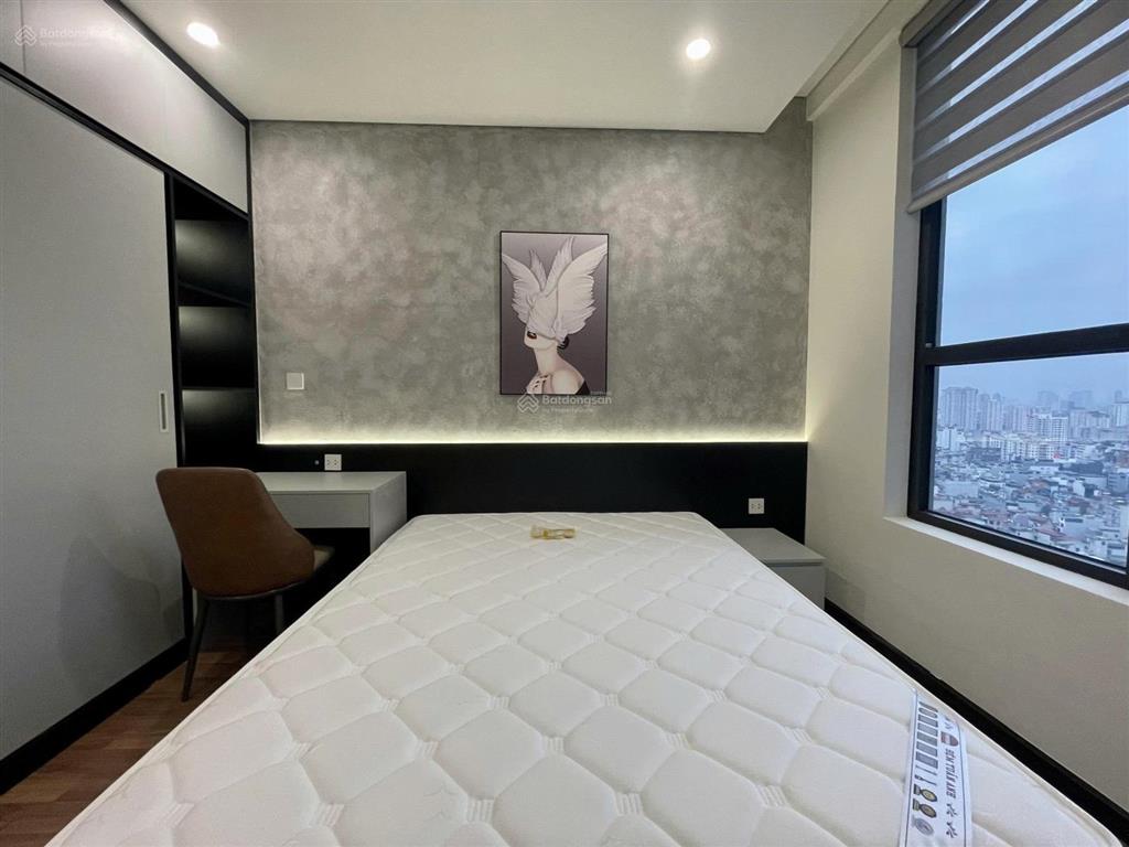 Hot cho thuê căn hộ 2pn tại chung cư mipec rubik xuân thủy, giá chỉ 16tr/th.  em 0355 965 ***