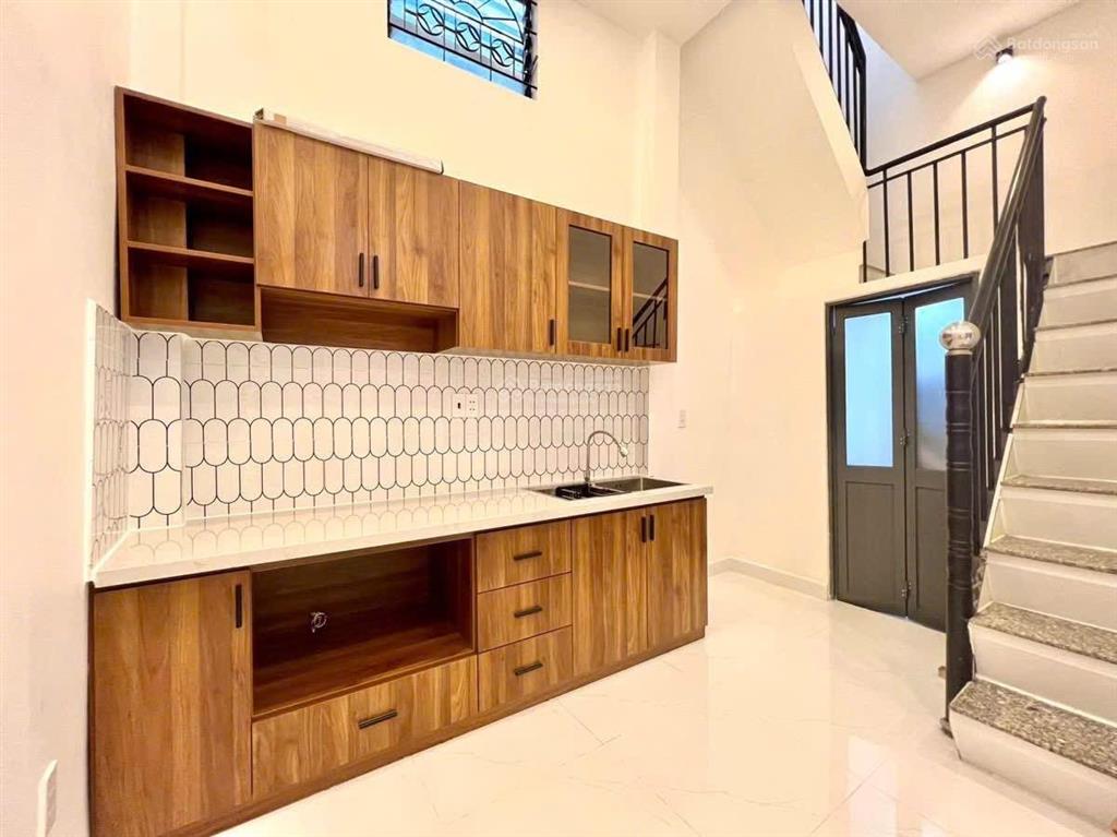 Nhà nằm ngay khu vực đắc địa, cơ hội kinh doanh và cả ở lê văn duyệt, bình thạnh giá cực mềm 1t499