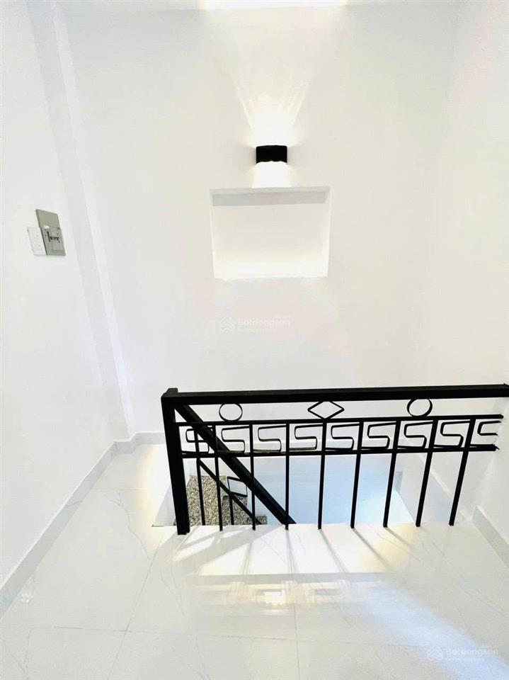 Nhà nằm ngay khu vực đắc địa, cơ hội kinh doanh và cả ở lê văn duyệt, bình thạnh giá cực mềm 1t499