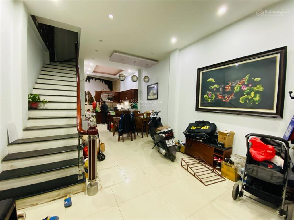 Văn chương, gần ô tô tránh, ngõ thông, kinh doanh, dân xây, chắc chắn, nội thất đầy đủ, 38mx4t