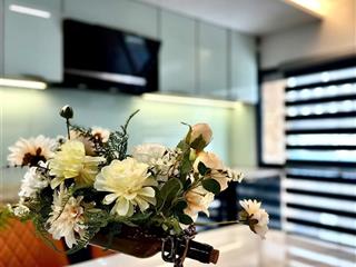 Cực đẹp mặt đường trung lực, nhà 5 tầng thang máy