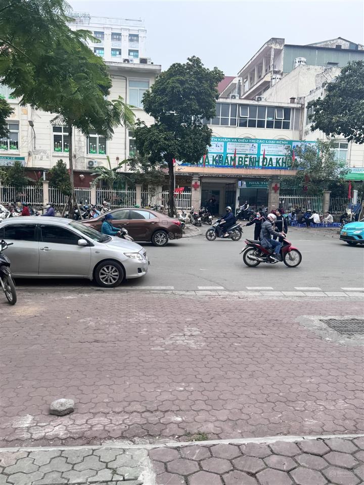 Cần tiền bán gấp nhà mặt phố đại cồ việt 91,1m2 giá 444 triệu/m2. mặt phố vip hiếm nhà bán