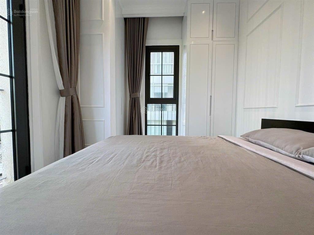 Căn hộ luxury 1pn 50m2 balcony khu dân trí cao đường rộng oto  cạnh quận 1