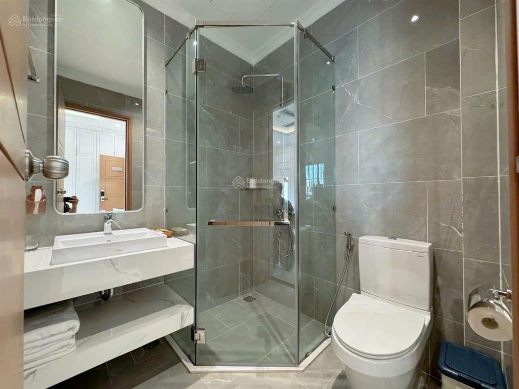 Căn hộ luxury 1pn 50m2 balcony khu dân trí cao đường rộng oto  cạnh quận 1