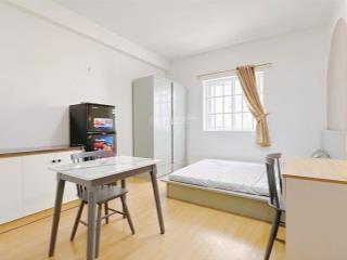 Chdv nhà xe rộng + thang máy , bảo vệ, hệ thống pccc đầy đủ nội thất như hình gần chợ bà chiểu