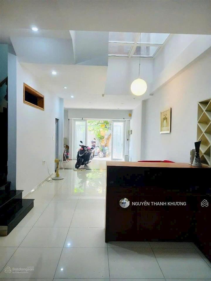 Cho thuê nhà hxh đường phan văn trị, p5, ngay siêu thị emart gò vấp