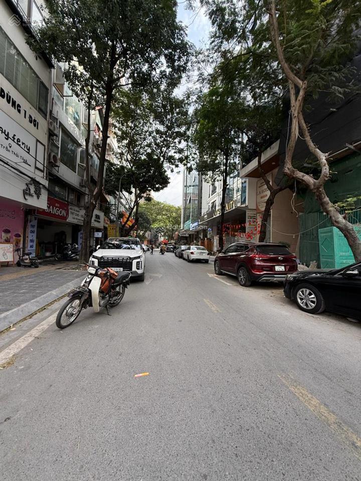 Bán nhà đẹp long lanh trần thái tông  6 tầng thang máy  vị trí hiếm có khó tìm.