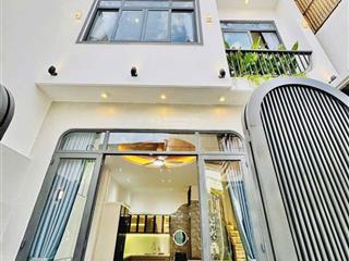 Hàng hiếm bán nhà ông ích khiêm q11 46.8m2/4 phòng ngủ giá 3tỷ880 cho thuê tốt sổ riêng sang tên