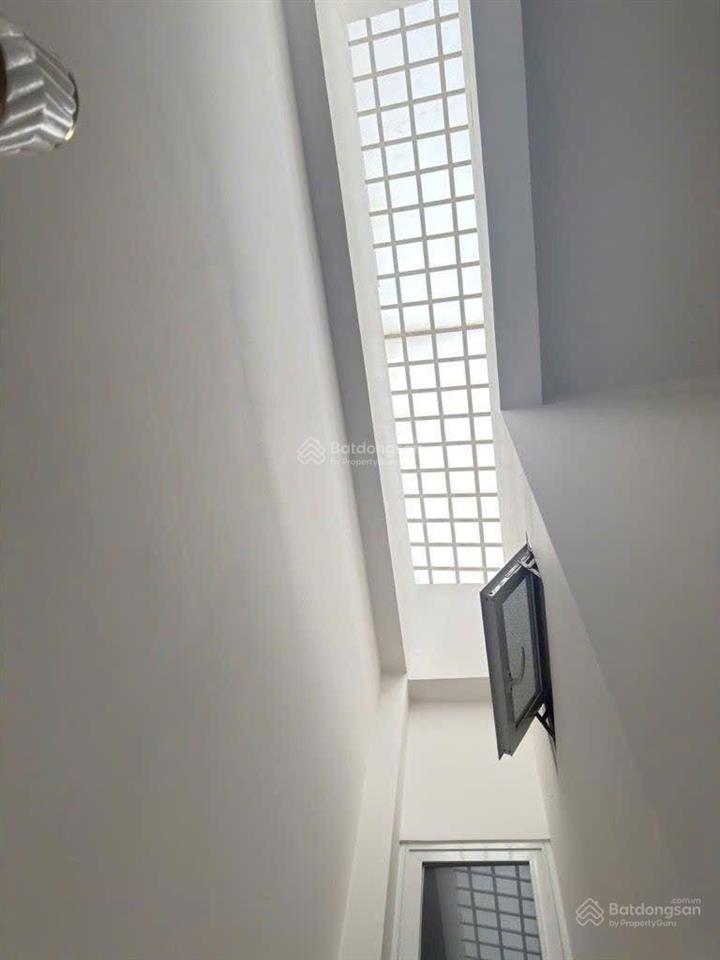 Hiếm chủ kẹt bán nhà phan xích long phú nhuận 48,6m2 3 phòng ngủ, cho thuê giữ tiền tốt