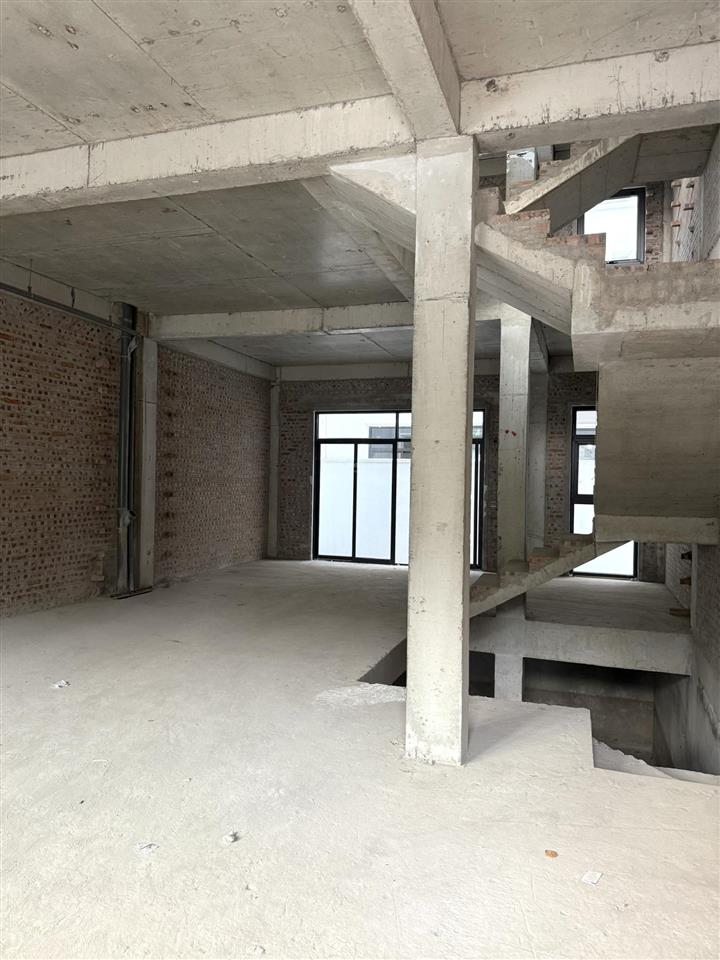 Biệt thự ciputra tây hồ 140m2 mt 7m thiết kế 4 tầng 1 hầm  ck cao 10%, nhận nhà ở ngay