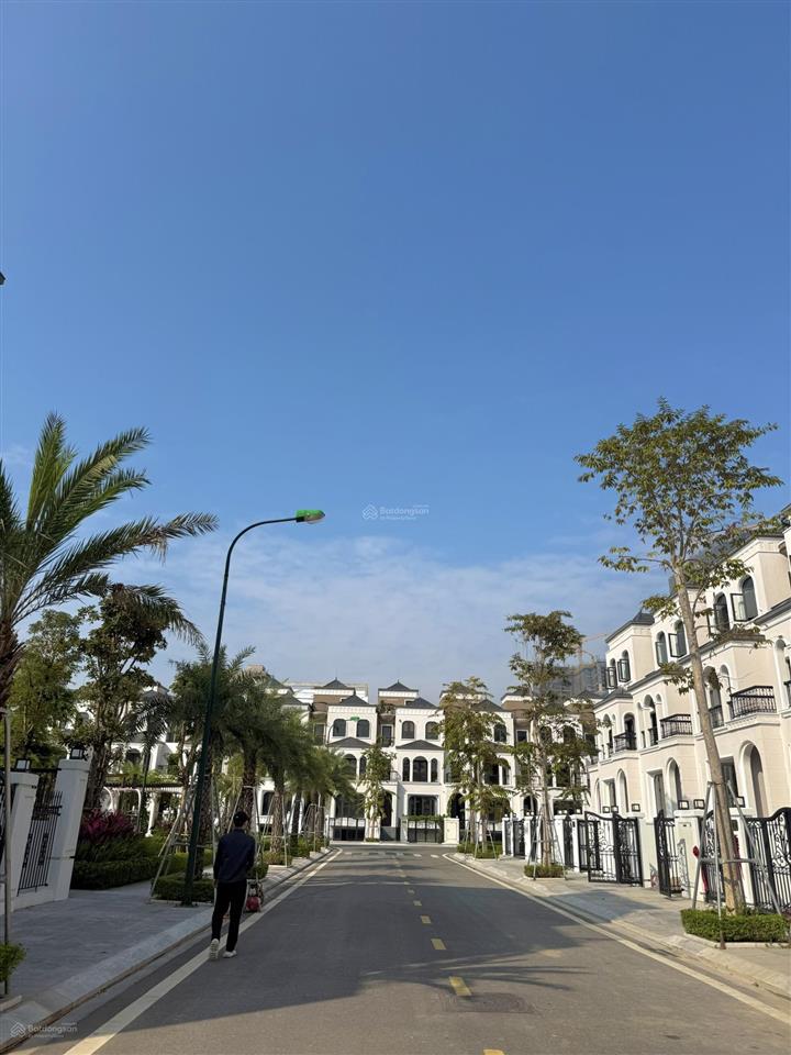 Biệt thự ciputra tây hồ 140m2 mt 7m thiết kế 4 tầng 1 hầm  ck cao 10%, nhận nhà ở ngay