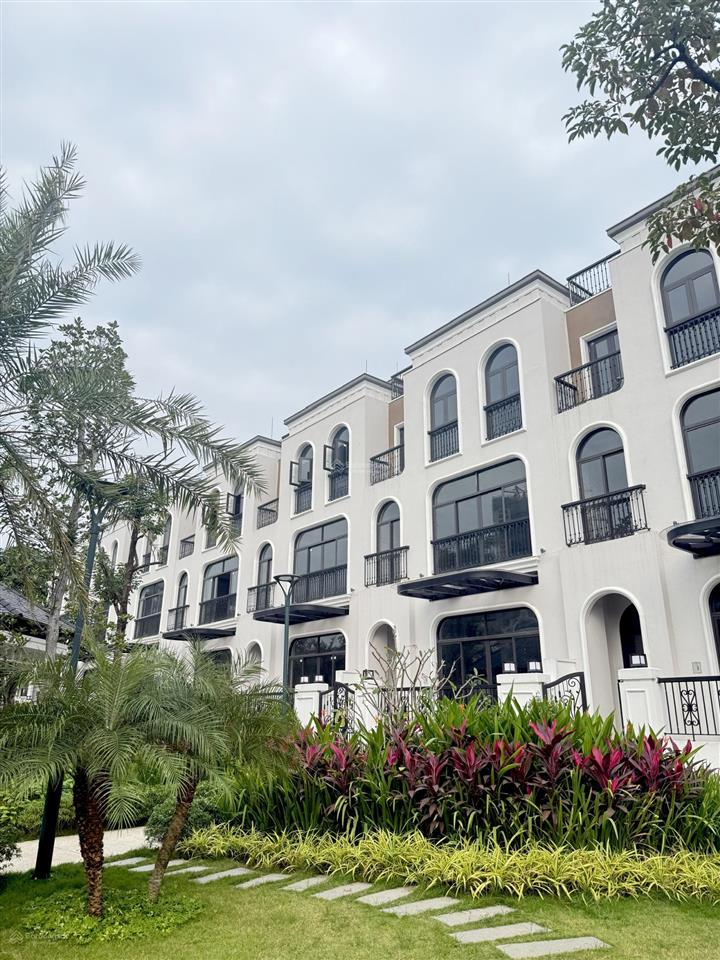 Trực tiếp cđt bt ciputra mới có hầm cạnh công viên hồ 65ha đã có sổ  nhận nhà ngay  vay 0% 24th
