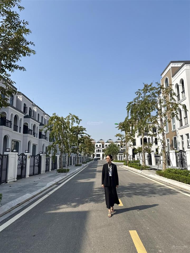 Trực tiếp cđt bt ciputra mới có hầm cạnh công viên hồ 65ha đã có sổ nhận nhà ngay vay 0% 24 th