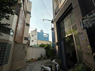 Bán nhà cấp 4 tiện xây mới hoặc ngăn làm 3 căn cho thuê