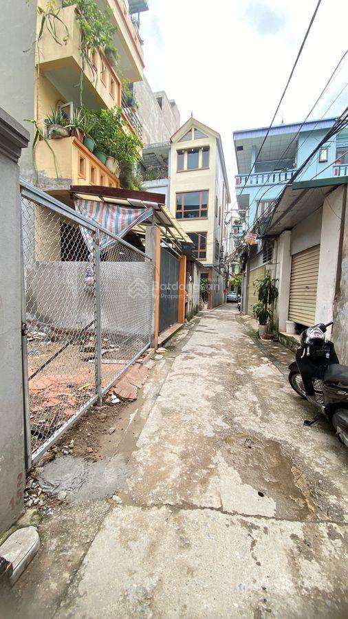 Hot hot hot lô đất còn sót lại tại phố trạm long biên siêu đẹp ngõ ô tô