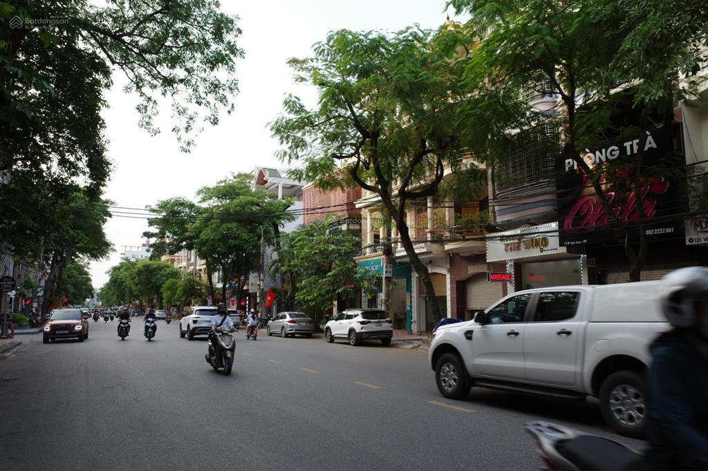 Siêu phẩm mặt tiền phố văn cao  180m2  ngang 9m  46.5 tỷ