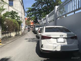 Bán nhà, lê văn việt, 70m2, 3 tầng, 6.2 tỷ.