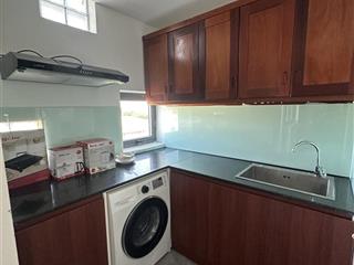 Tòa căn hộ biển mỹ khê đường 7m5 dòng tiền luôn full 65tr/tháng cách biển 2p đi bộ, giá tốt đầu tư