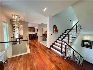 Bán biệt thự siêu vip 235 m2, 4tầng, thiết kế 6pn, 5wc, tại văn quán, hà đông. ở và kinh doanh