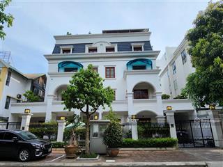 Bán biệt thự đơn lập 200m2, đông nam, 5 tầng, mặt tiền 10m, thang máy nhập khẩu. view vườn hoa đẹp