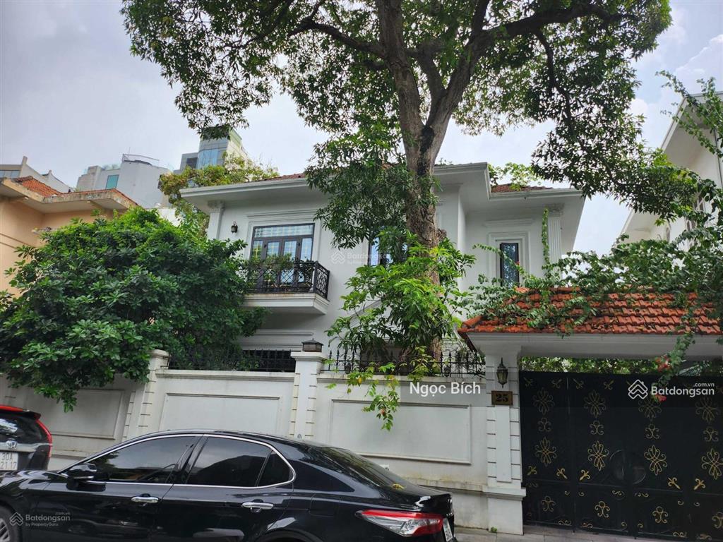 Bán biệt thự mặt đường nguyễn gia thiều, hoàn kiếm diện tích 510 m2, mt 18m, thang máy, nt luxury