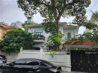 Bán biệt thự mặt đường nguyễn gia thiều, hoàn kiếm diện tích 510 m2, mt 18m, thang máy, nt luxury