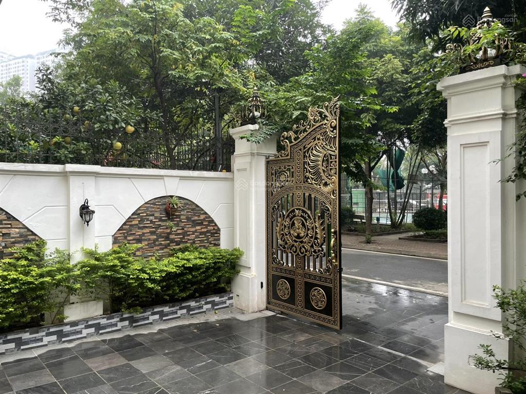 Bán biệt thự sân vườn khu nhà ở quốc hội, 190m2, lô góc, 4 tầng, mt 10m.