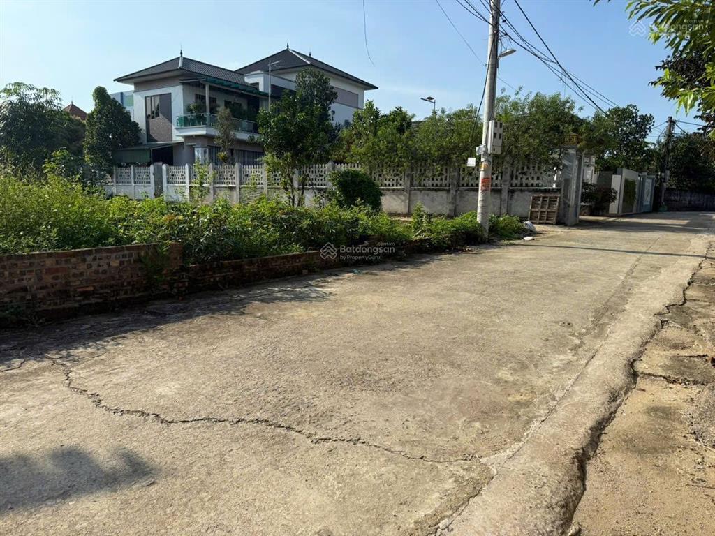Chính chủ bán đất trục chính thôn 7  tân xã, thạch thất, hà nội