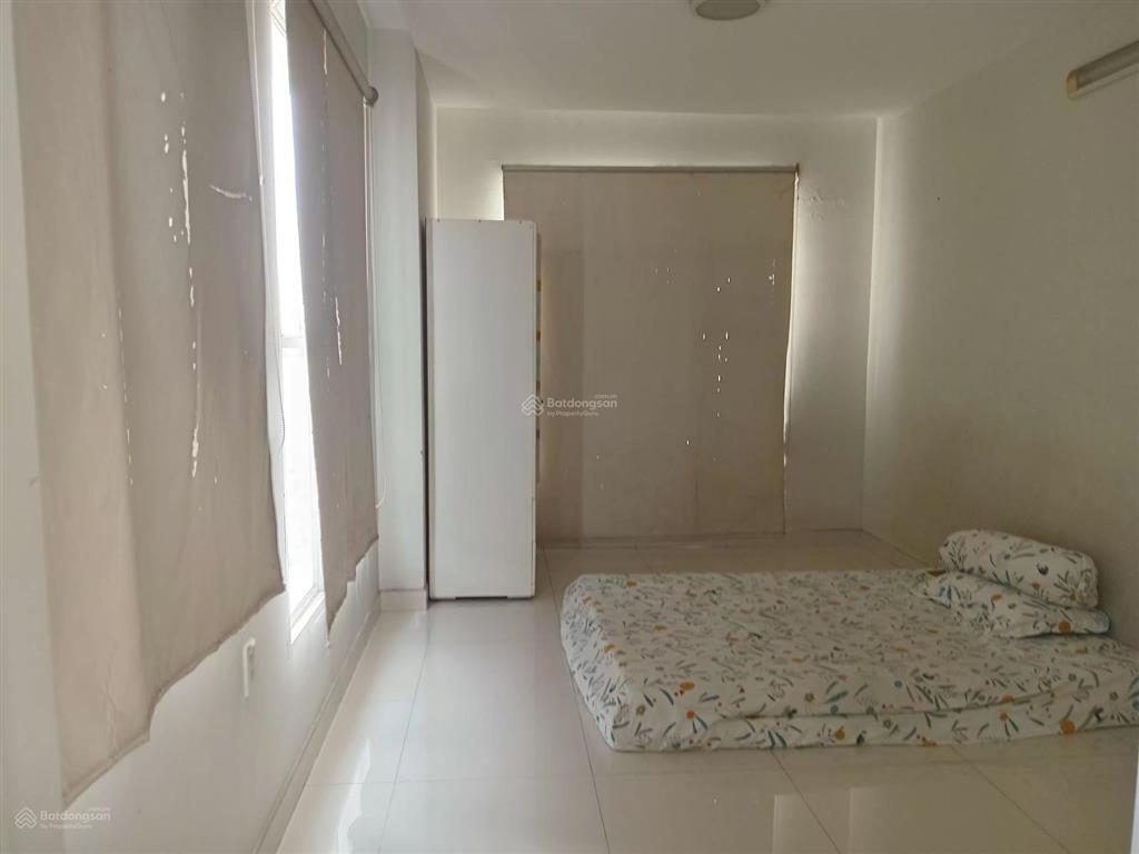 Cc hoa sen  căn góc, chính chủ, rất đẹp, tầm nhìn sài gòn & đầm sen ( q.11)...