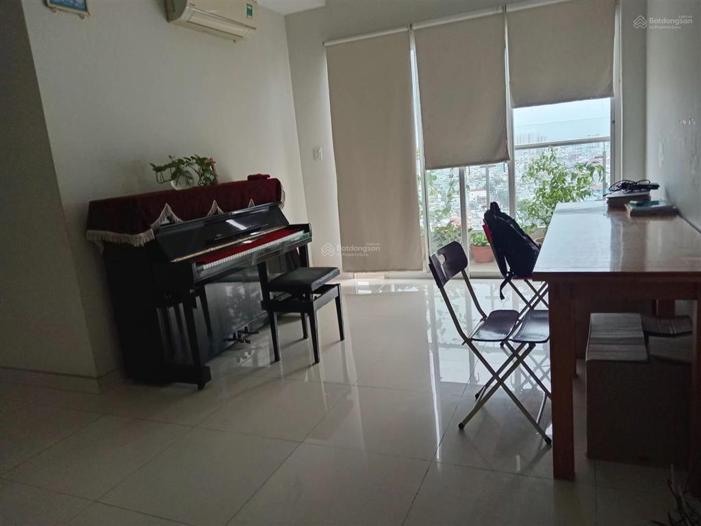 Cc hoa sen  căn góc, chính chủ, rất đẹp, tầm nhìn sài gòn & đầm sen ( q.11)...