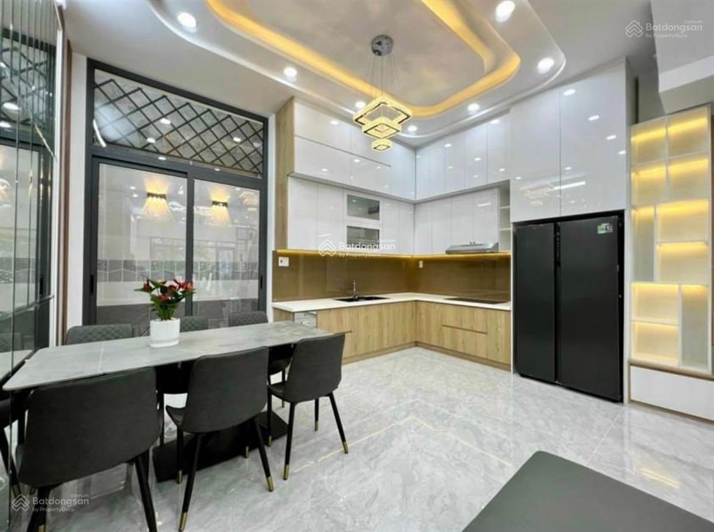 Dọn vào ở ngay nhà bến vân đồn,p2,q4 tt 2,65 tỷ, 42m2, sổ sẳn, 0907 416 ***