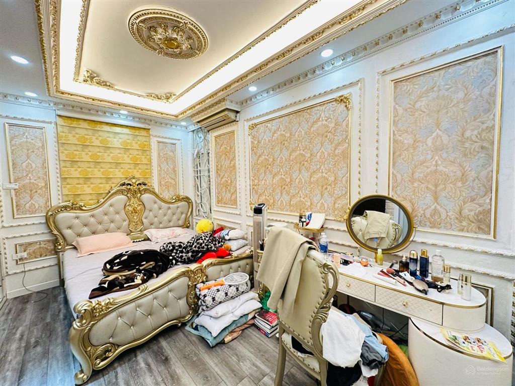 Tôi bán nhà phố cát linh  an trạch 20m2 5 tầng mt 3,4m giá 4.85 tỷ