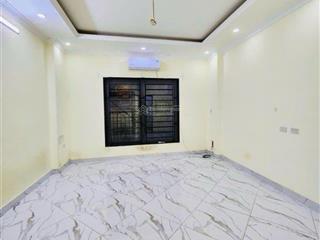 Bán gấp tôi bán nhà phố ngọc hà đội cấn ba đình 23m2 mt 3,9m 4 tầng 3 bước ra phố giá 5,5tỷ