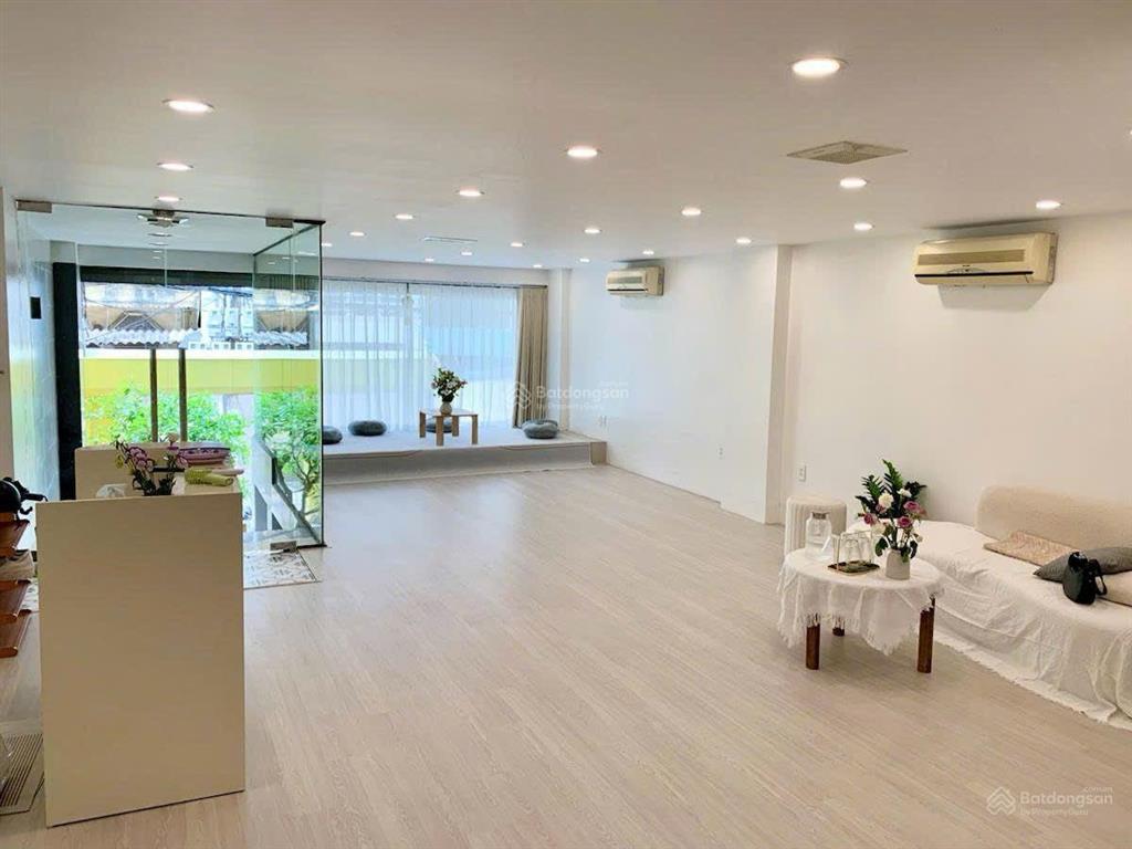 Cơ hội đầu tư tòa nhà phố âu cơcông viên nước hồ tây 130m2 + 7 tầng thang máy, mt7m, giá 26,8 tỷ