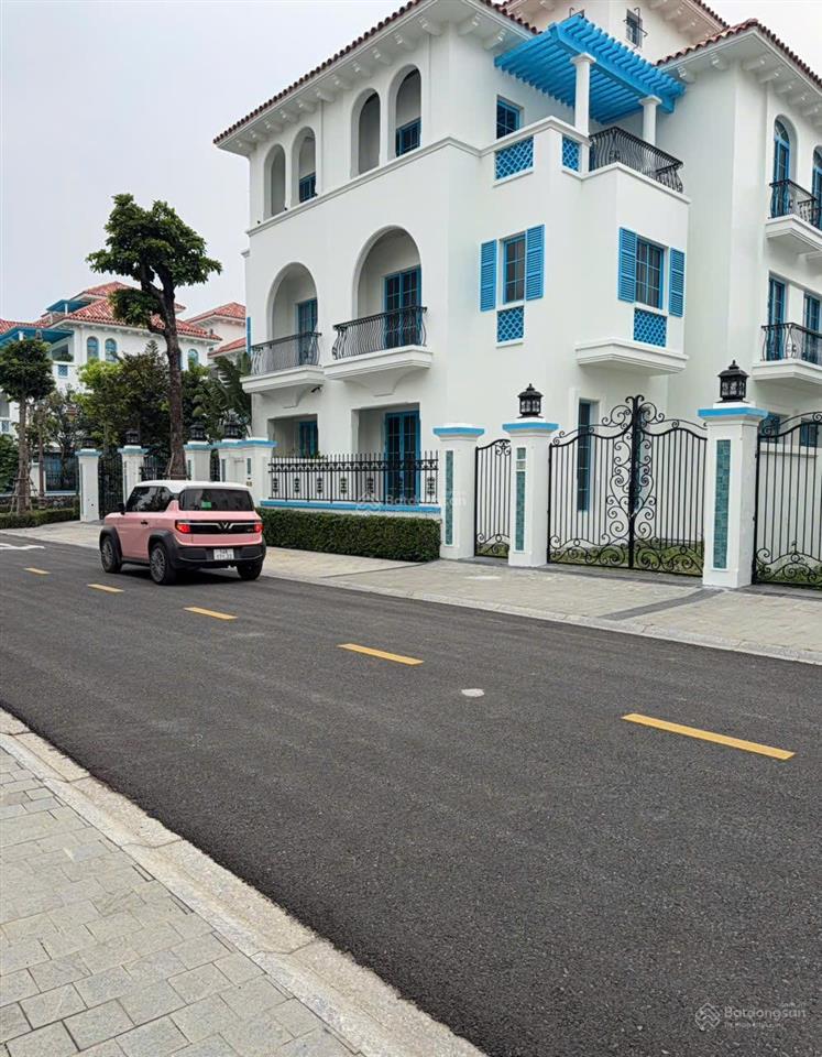Cần bán gấp biệt thự song lập 230m2 giá rê nhất khu marloca, khu đô thị sun grand city feria
