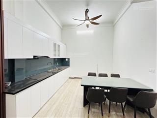 Bán căn hộ tập thể phố hàng bài 50m² 3 phòng ngủ ô tô đỗ ở sướng chỉ 4,65 tỷ