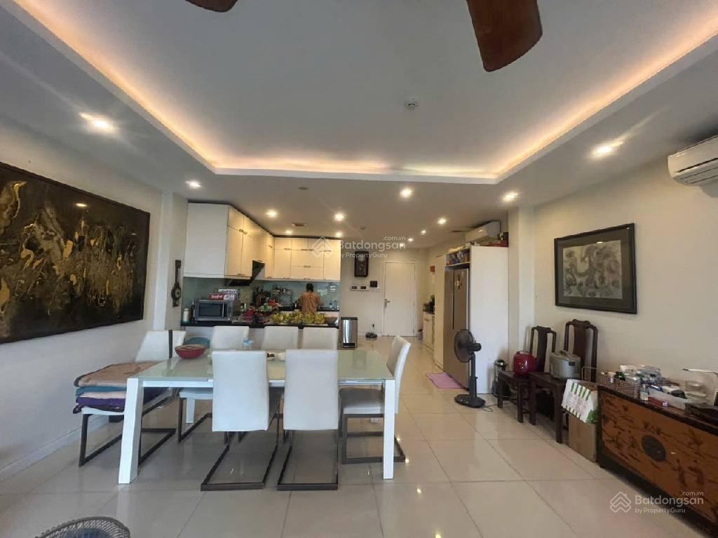 Bán nhà phố lò đúc, lô góc , ô tô vào nhà ,40 m vuông, chỉ nhỉnh 13 tỷ.