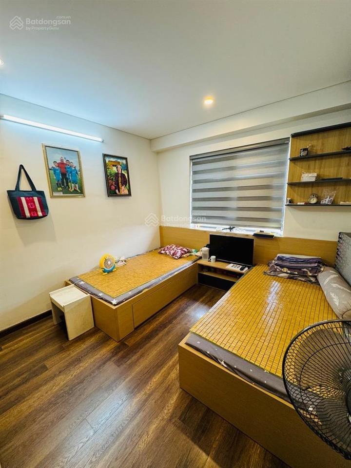 Bán tập thể phố trần hưng đạo 3 ngủ ở ngay ô tô đỗ gần nhà hơn 4 đồng 1 tý