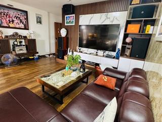 Bán tập thể phố trần hưng đạo 3 ngủ ở ngay ô tô đỗ gần nhà hơn 4 đồng 1 tý