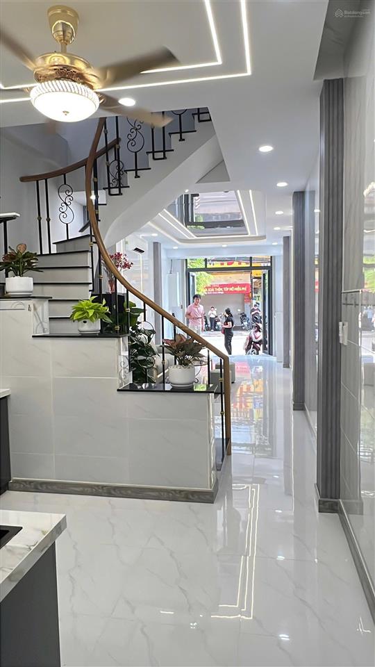 Bán nhà mặt tiền kinh doanh trung tâm gò vấp dtsd 120m2 giáp tân bình pn kế emart có dòng tiền