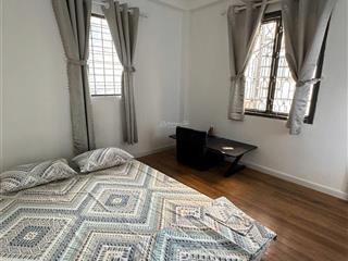 Cho thuê phòng bancol 2 cửa sổ to cmt8  gần công viên lê thị riêng