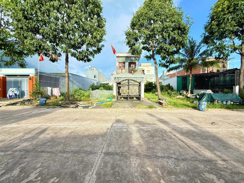 Bán lô đất 150m2 nằm mặt đường dl12 thới hòa bến cát nay thuộc đường dl12 thới hòa tp hồ chí minh